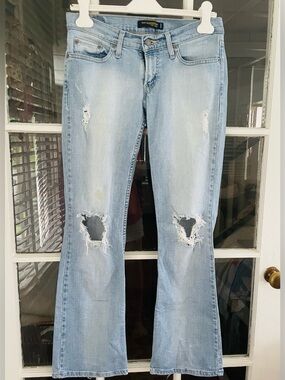 Levi’s 524 Jeans too superlow Size 7 Medium Distressed Bootcut/Flare Y2K  2000sk
